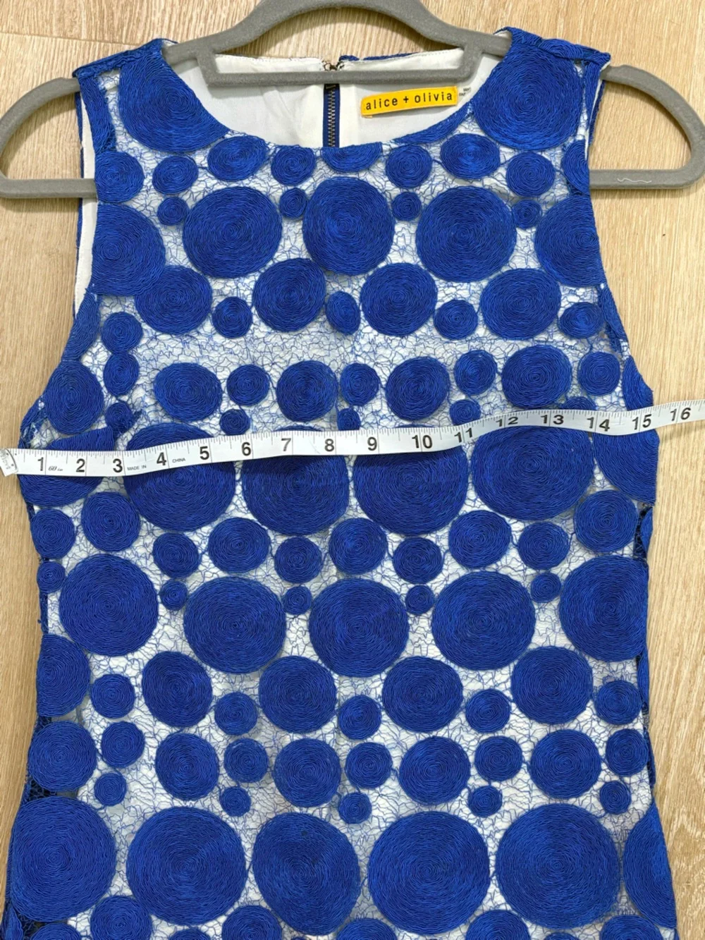 Alice + Olivia Cobalt Blue Sleeveless Circle Lace Sheath Dress Silk Lined - Picture 10 of 14